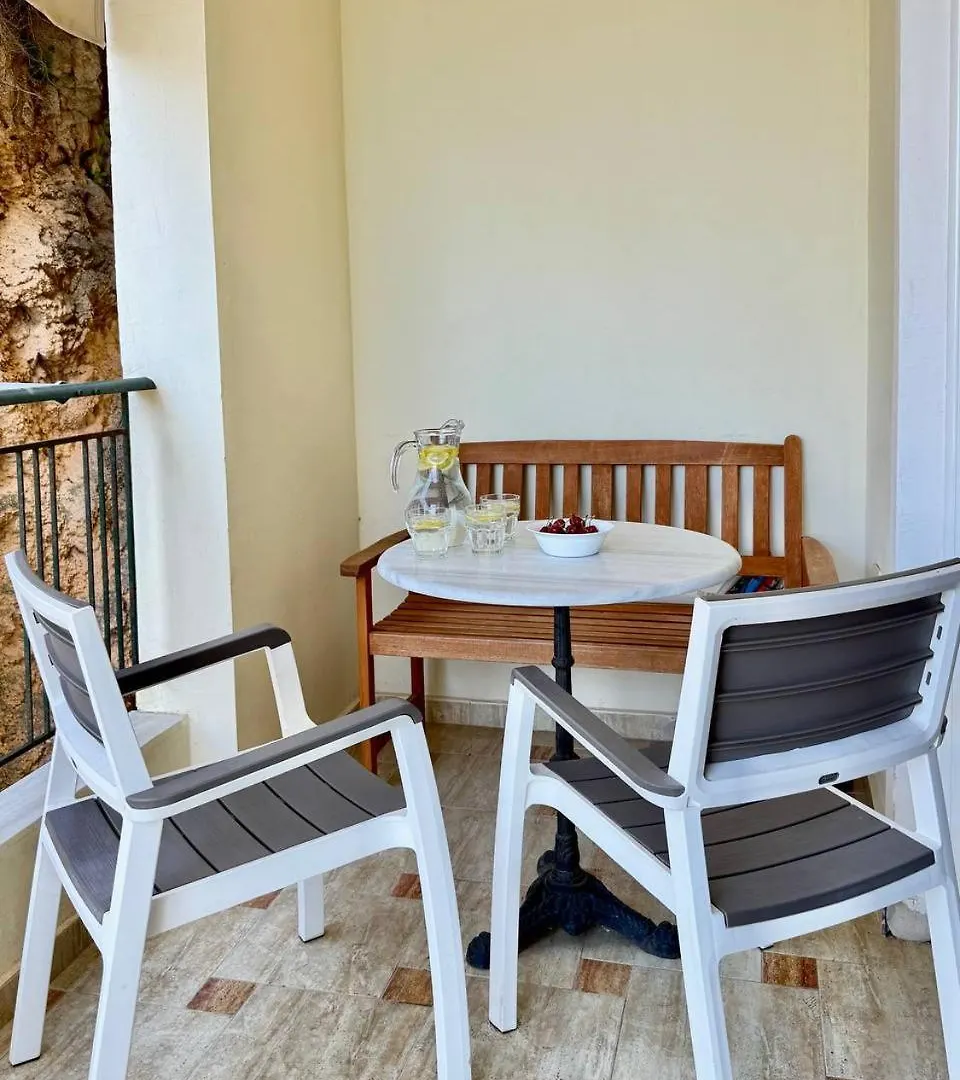 Sail View Boutique Apartment Sarandë
