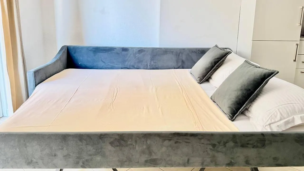 סרנדה Sail View Boutique Apartment אלבניה
